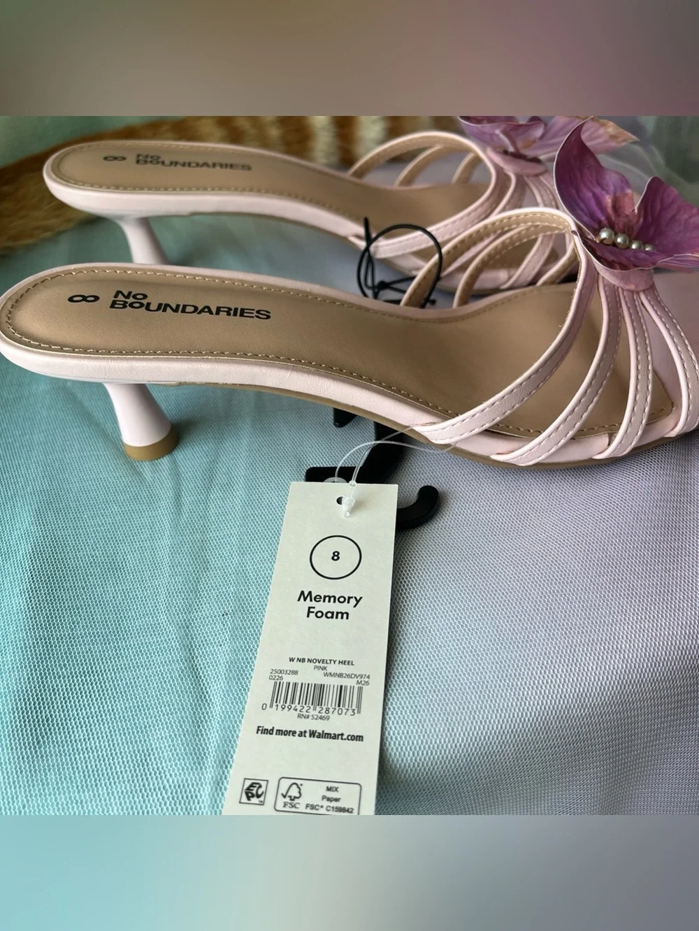 No Boundaries Womens Size 8 Heeled Sandle Memory Foam 2